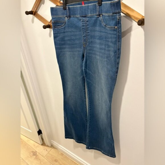 Spanx EveryWEAR FLARE High-Rise Stretch-Denim Jeans - Picture 7 of 11